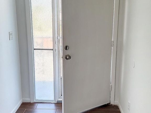 3rd image of 1005 Knox McRae Dr #203