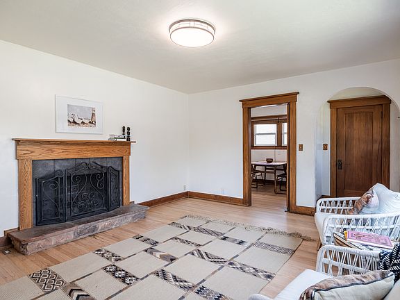 4th image of 1465 26th St