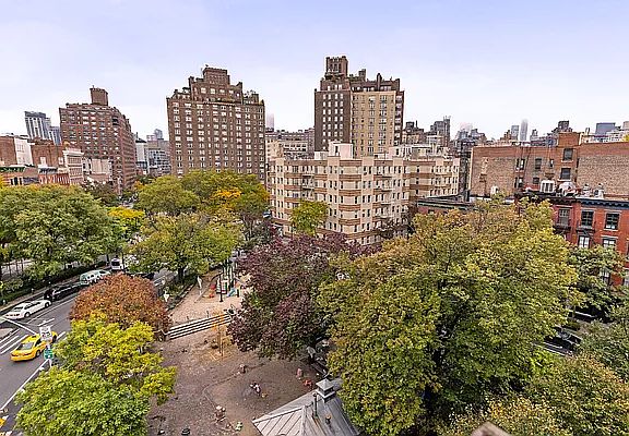 2nd image of 295 W 11th St APT 6A