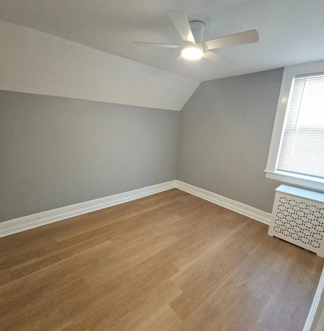 2 bed, 1.0 bath, $1,950 — Photo 3