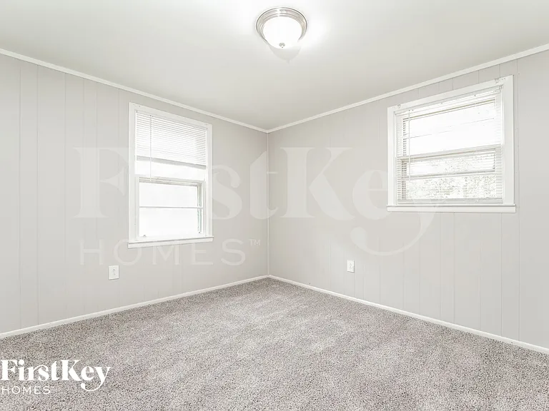 1078 W Adrian Cir SW — Photo 9