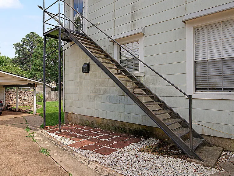 3907 Baltimore Ave — Photo 26