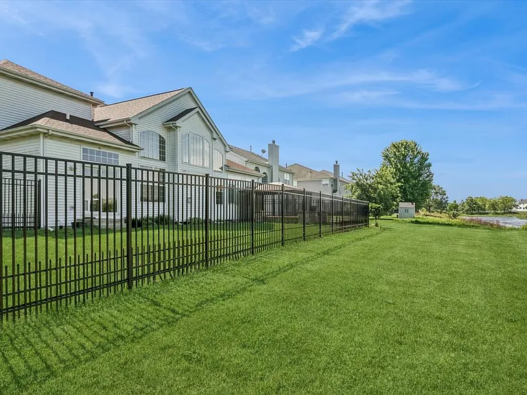 6623 Majestic Way — Photo 5