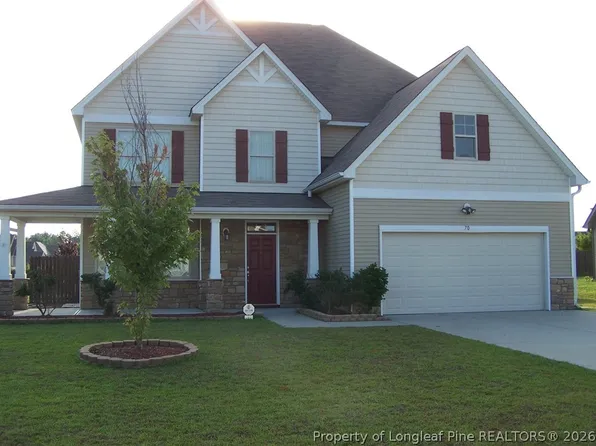 70 Carlisle Pl, Spring Lake, NC 28390