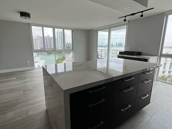 4th image of 1688 West Ave APT 901