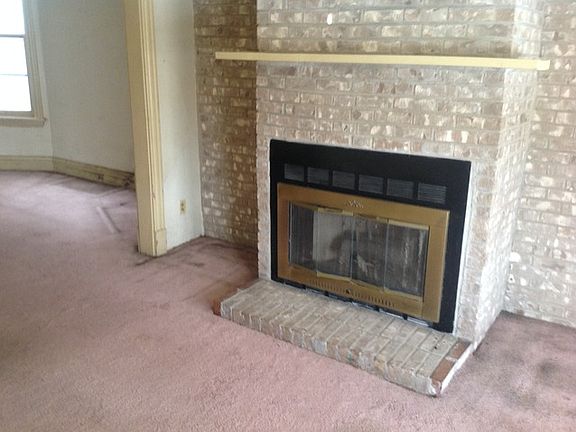 4th image of 5735 S Hermitage Ave