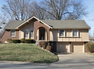 11104 E 72nd Ter, Raytown, MO 64133