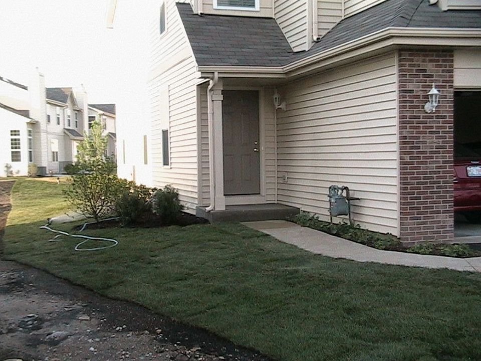 2nd image of 1064 W Birch Ln