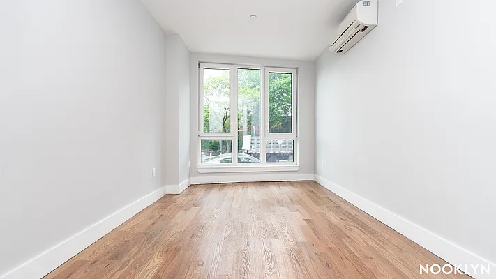 Rented by Nooklyn NYC LLC | media 76