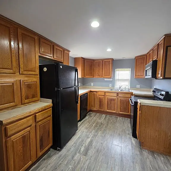15707 Norman Rd — Photo 3