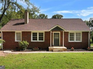 720 W Johns Rd NW, Lilburn, GA 30047