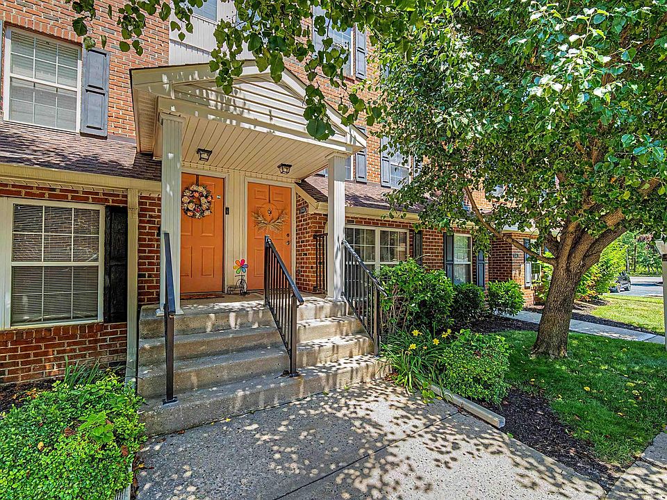 1st image of 1553 Benjamin Franklin Ct #1553
