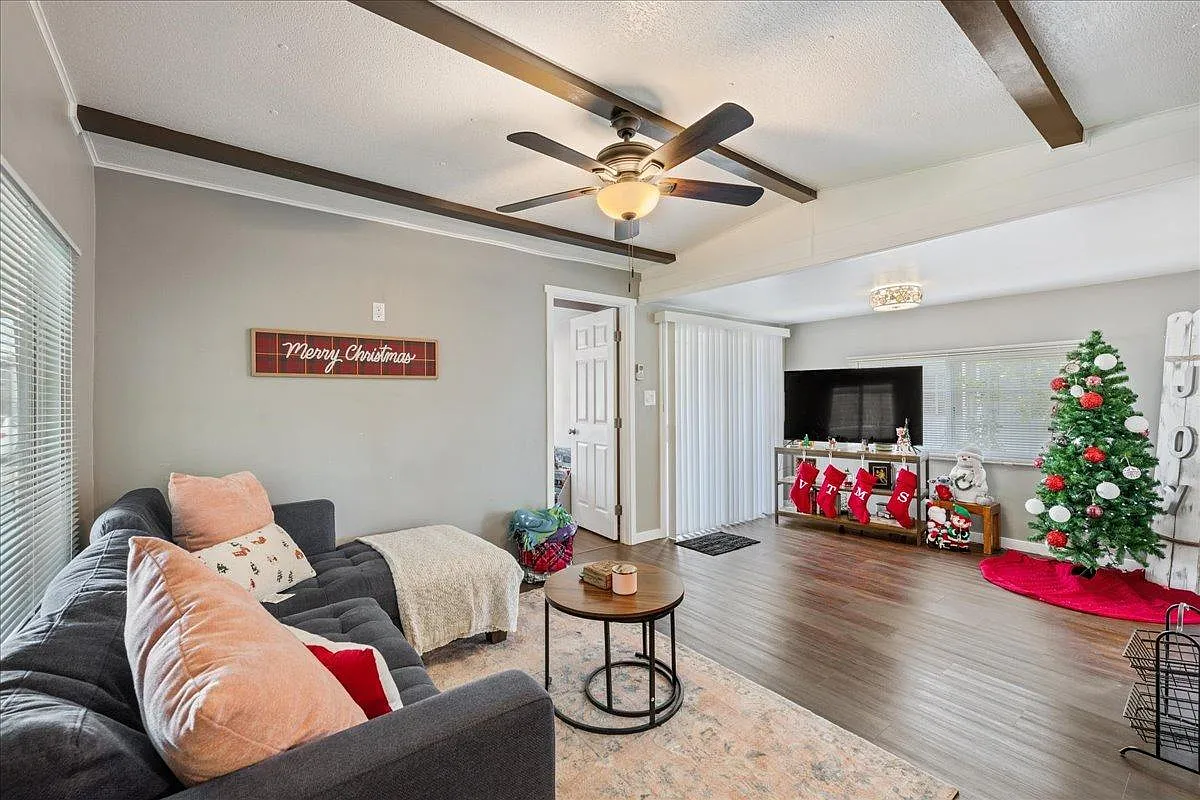 4208 Ticonderoga Ln photo 1