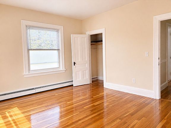 3rd image of 1732 Broad St Unit 2