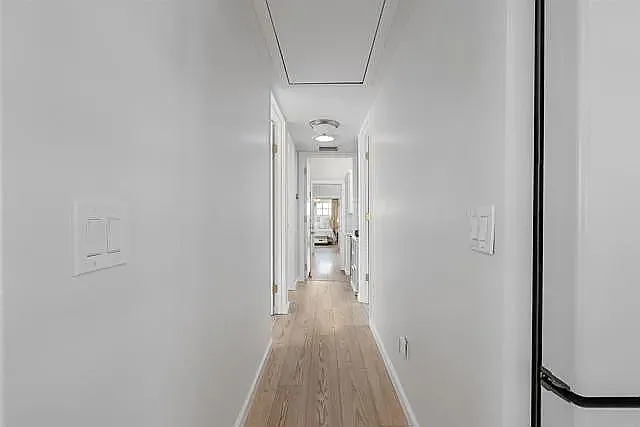 166 Ebony Ave — Photo 10