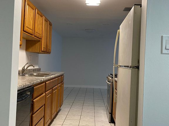 5th image of 8894 Knight Ave APT 102