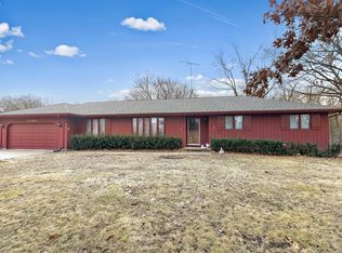 14N206 Highland Ave, Elgin, IL 60124