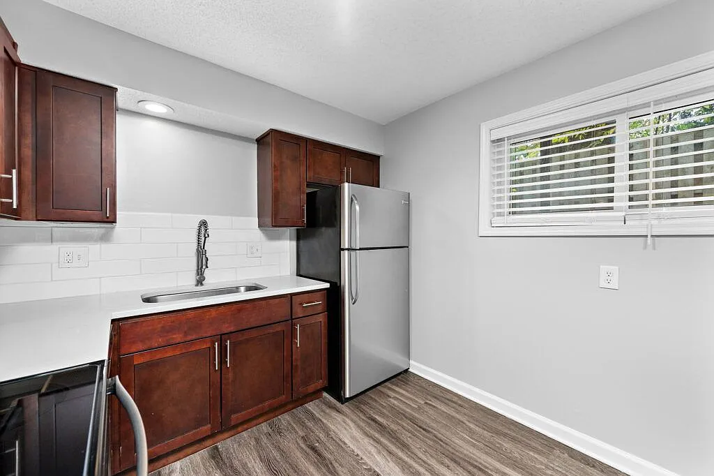 Martin City Flats — Photo 4