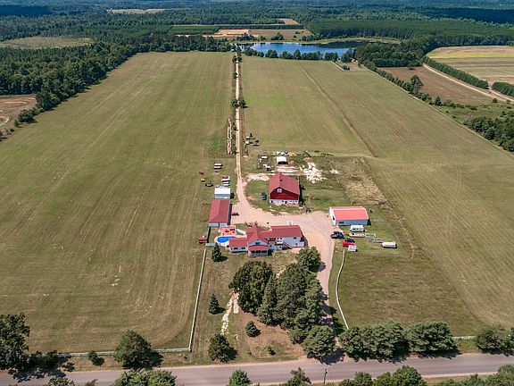 3rd image of 1261 N Farming Rd