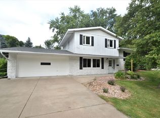 3347 Utah Ave N, Crystal, MN 55427