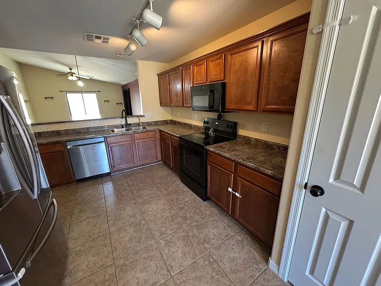 7371 W Alicia Dr — Photo 28