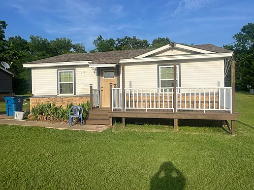 216 Creekview Ln Photo 1