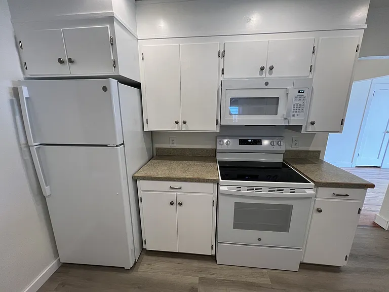 540 Tangent St — Photo 9