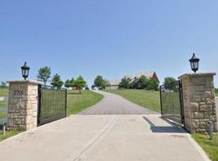 3701 NW 108th St, Kansas City, MO 64154