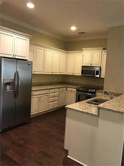 425 E McDonough St #104 — Photo 1