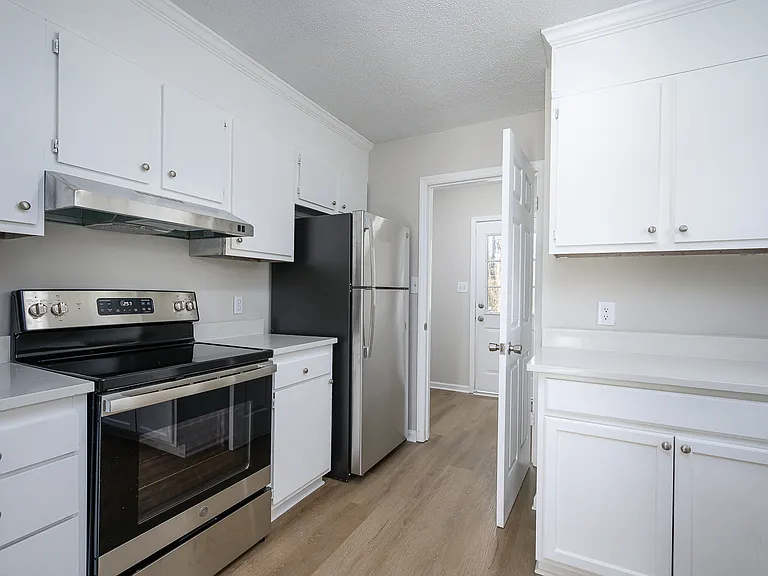 1120 Bs Barbecue Rd #D — Photo 8
