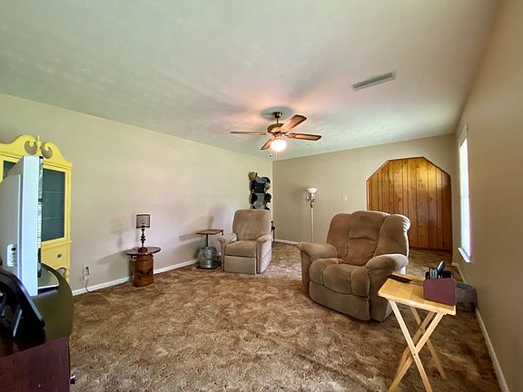 3rd image of 919 N Merrimac Dr