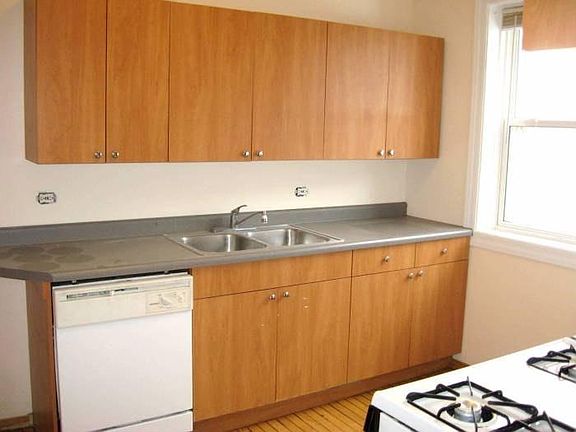 5th image of 5808 N Winthrop Ave #3NN