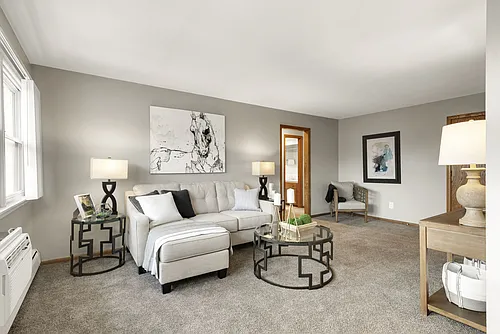 Brentwood Park Townhomes Photo 1