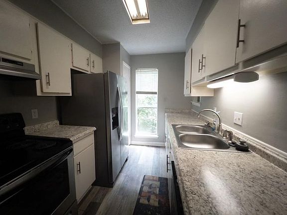 2nd image of 9117 Imogene St Floor 2
