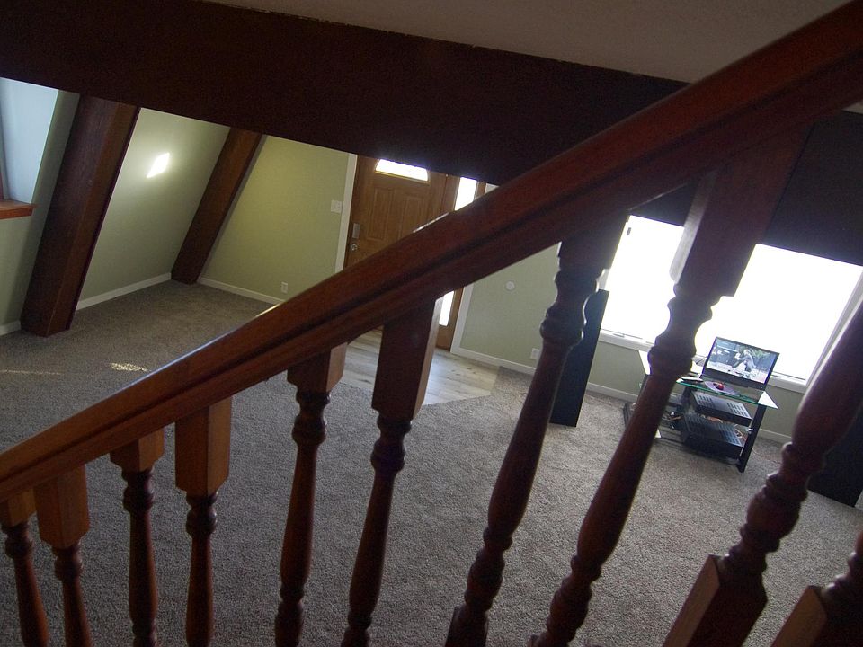 1st image of 1901 W 2nd St