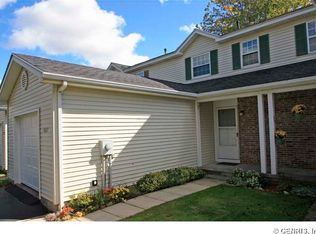 5927 Calm Lake Dr, Farmington, NY 14425