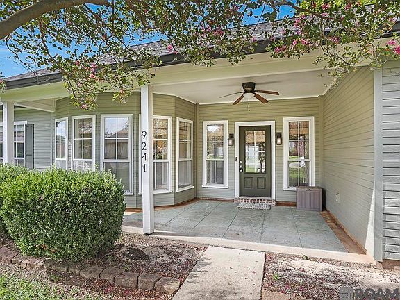 4th image of 9241 Pecan Tree Dr