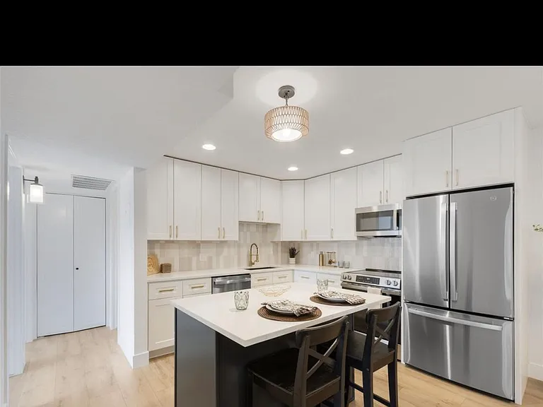 5122 Williams Fork Trl #205 — Photo 1
