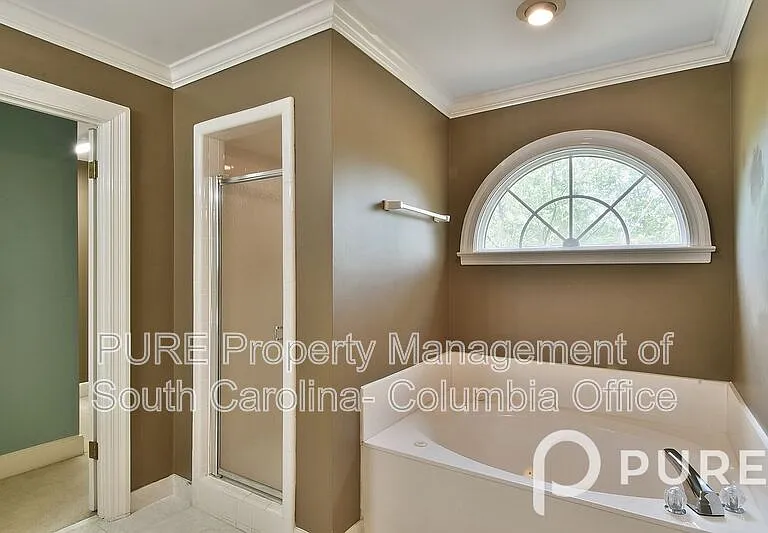 208 Shallow Brook Dr — Photo 50