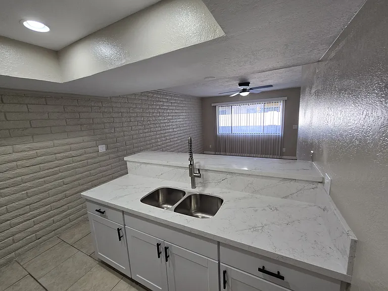 82 W Southern Ave #A — Photo 5