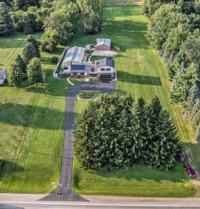 2743 N Branch Rd, North branch, MI, 48461