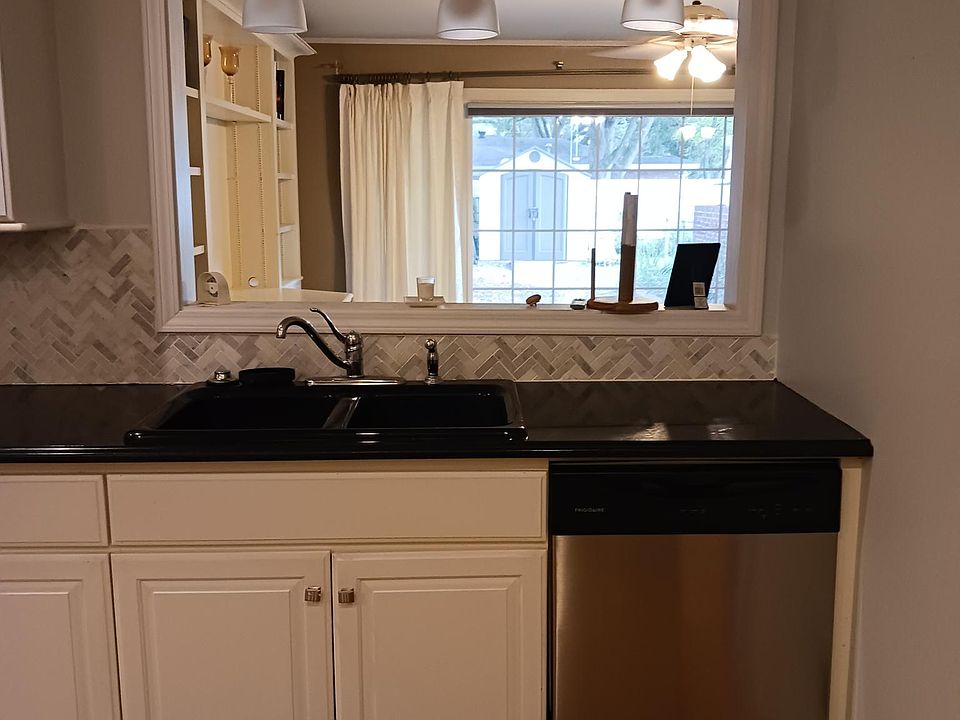 Kitchen cont.