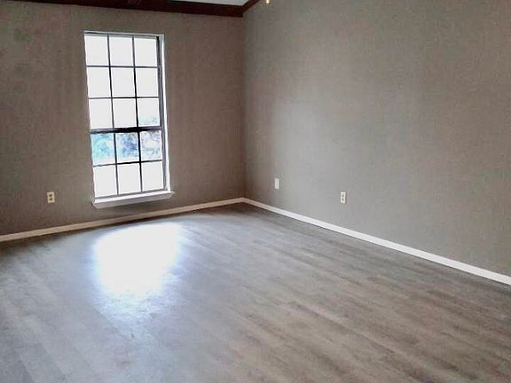 5th image of 920 Chippewah Dr #C1