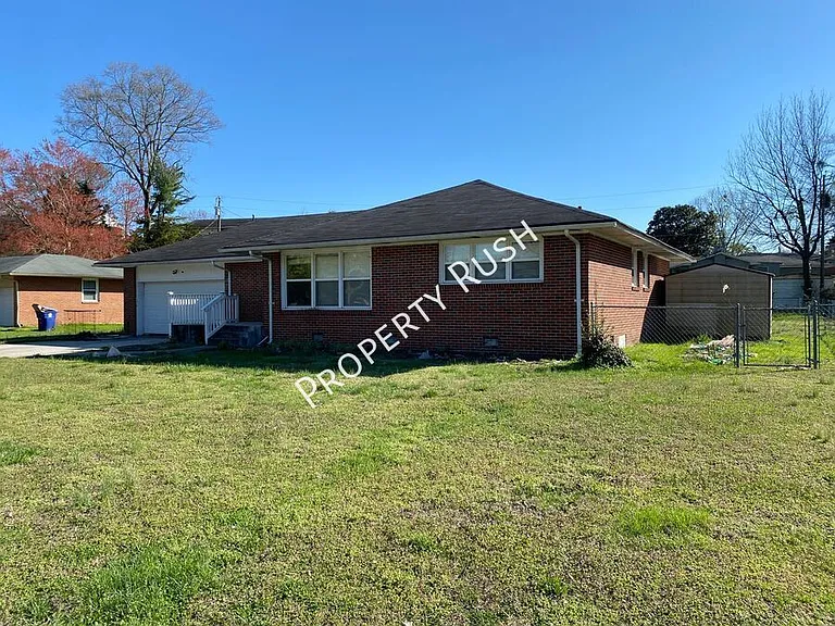 4726 Fairwood Ln — Photo 1