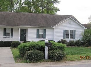416 Corwood Dr, Fuquay Varina, NC 27526