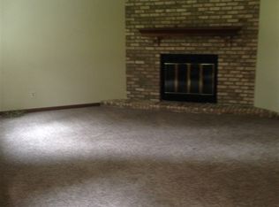 10229 Carriage Ct, Plymouth, IN