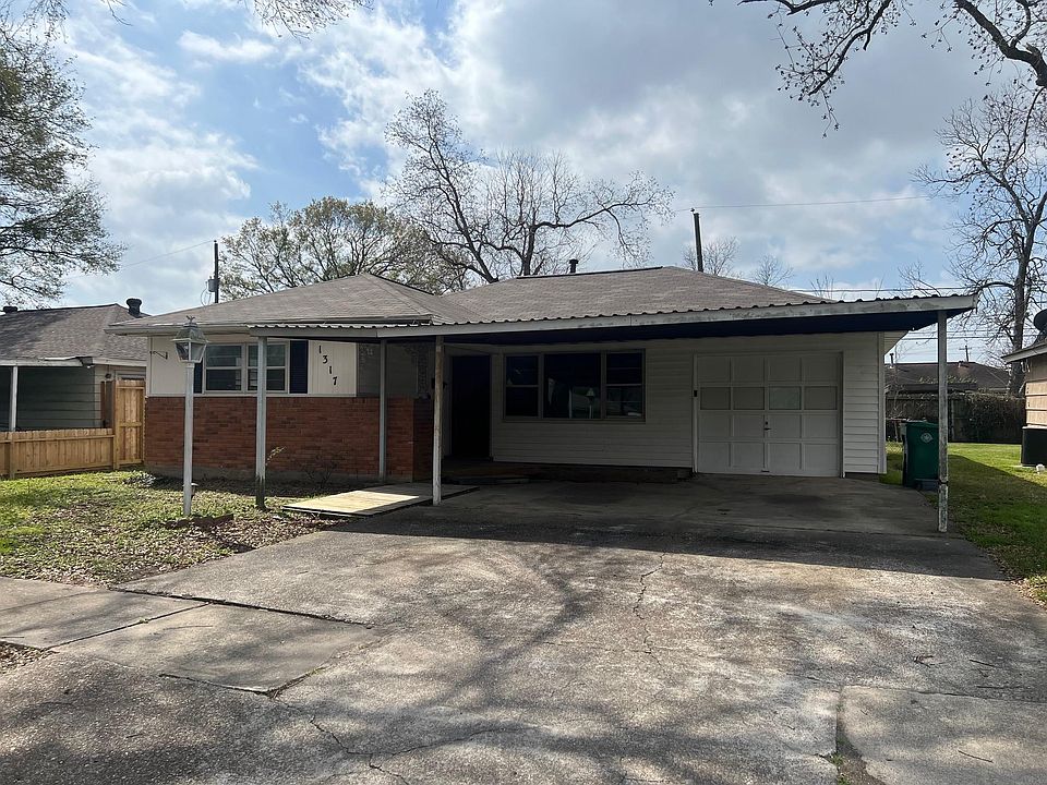 1st image of 1317 Susan St