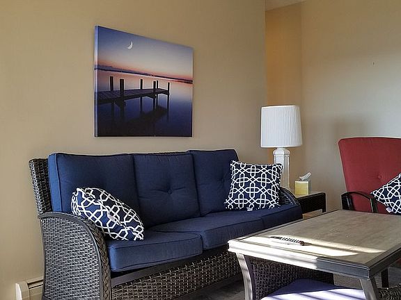 5th image of 13 Seneca Dr