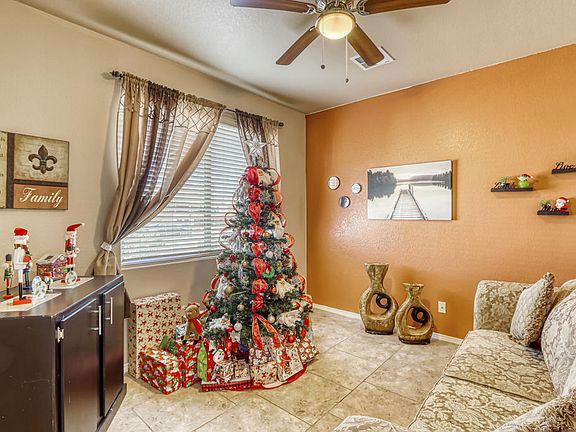3rd image of 12486 Chamberlain Dr