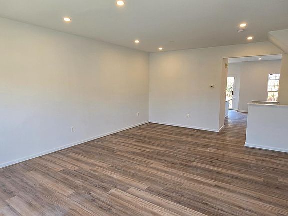 4th image of 2455 Wheat Meadow Cir